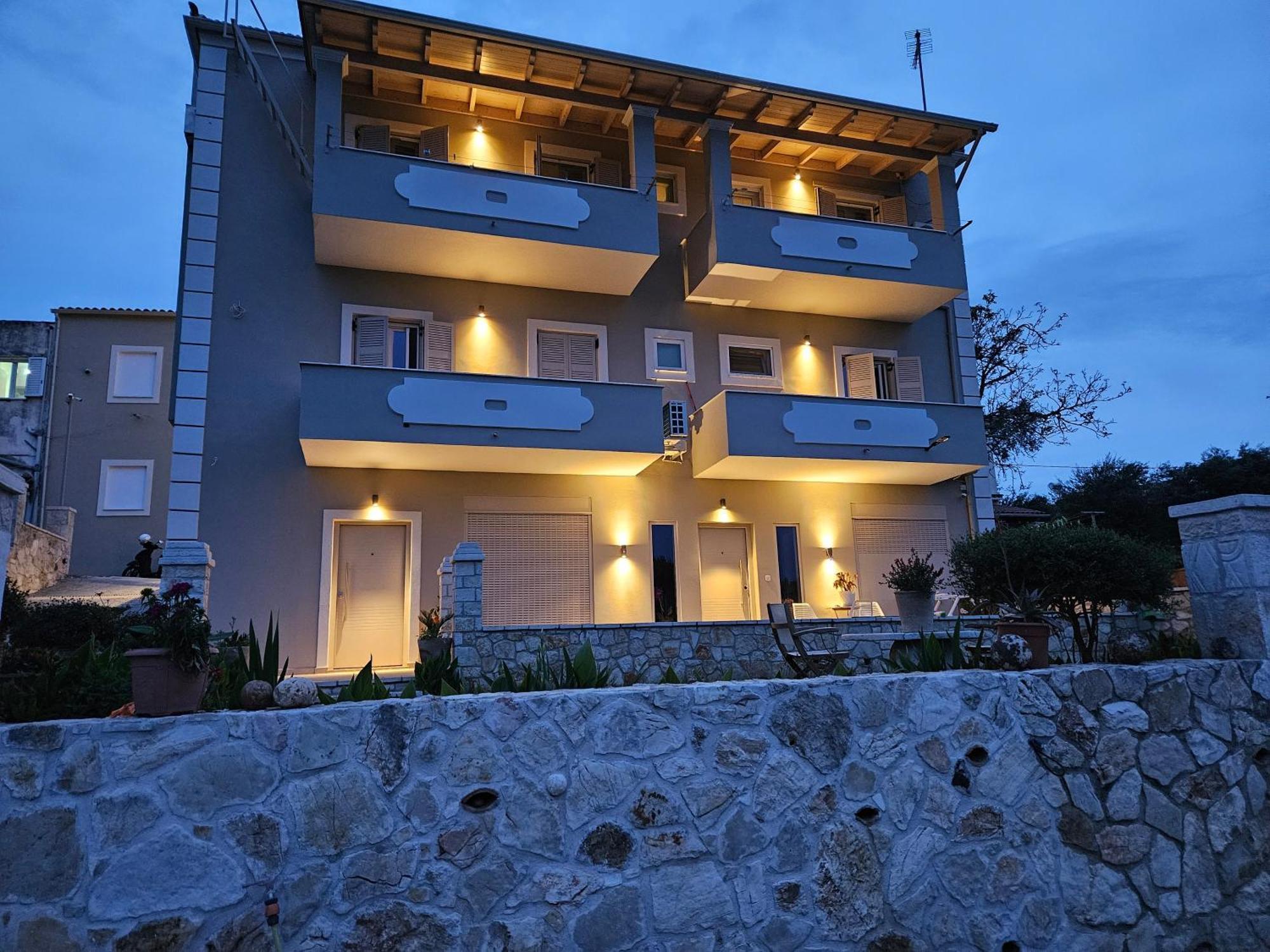 Grey Luxury House Ypsos Exterior foto