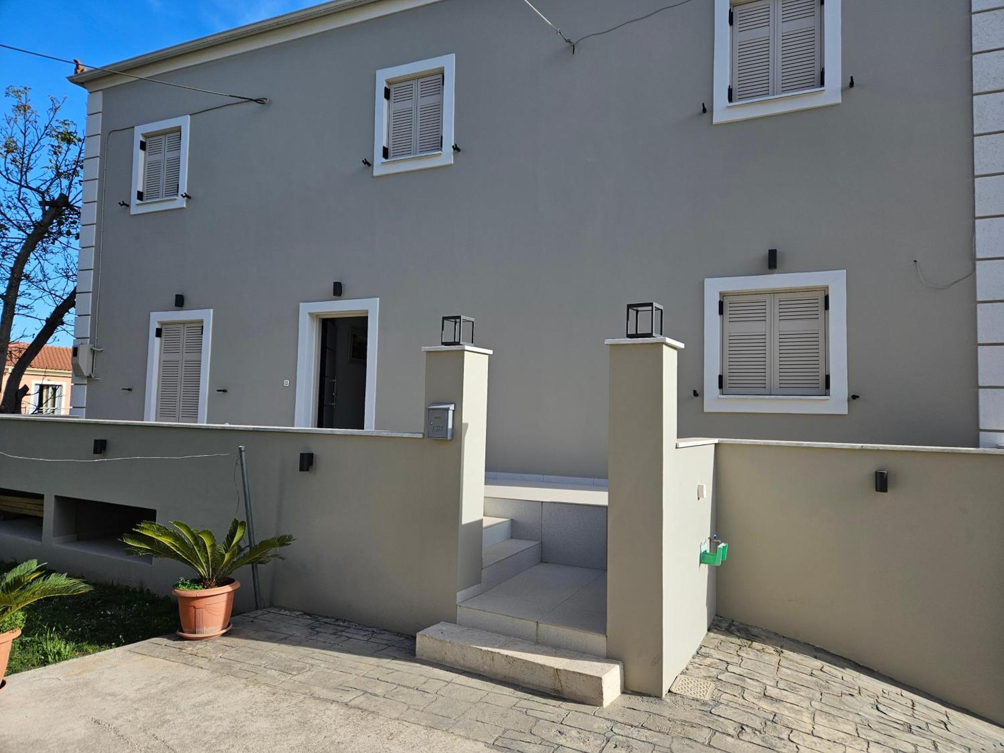 Grey Luxury House Ypsos Exterior foto